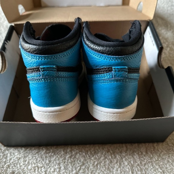 Air Jordan 1 Retro High OG ‘NC to Chi’ PS - Picture 4 of 7